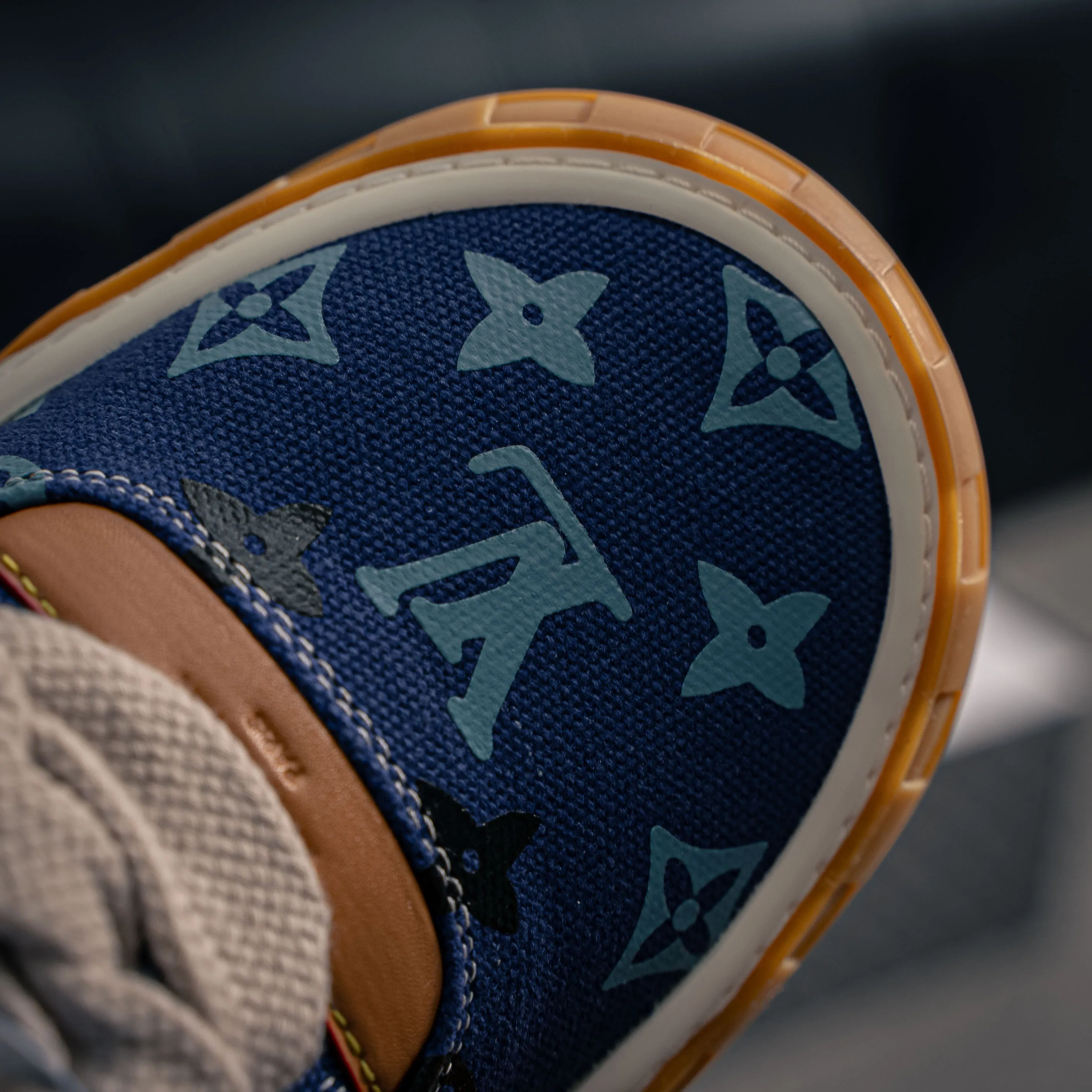 # LV LOUIS VUITTON Tilted Low Sneakers Series Low-Top Retro Versatile Skate Shoes 2026 Skate Shoes Shoes